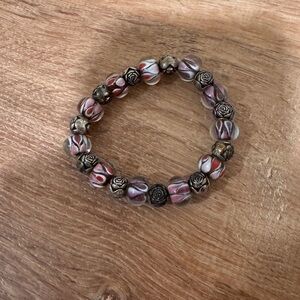 Elegant Rose Beaded Bracelet